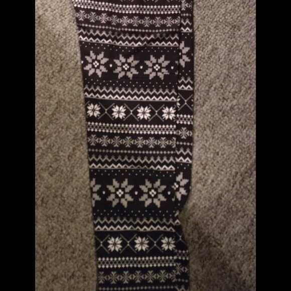 Ladies warm leggings BOGO - Picture 3 of 7